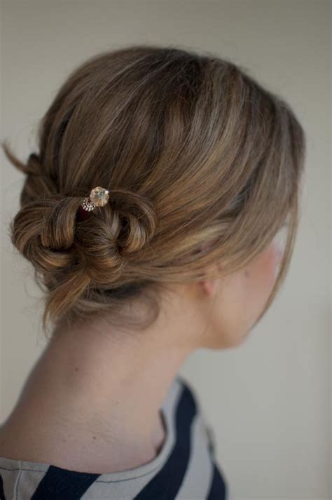 Sep 09, 2020 · take your hair all the way around so that it is wrapped around your left hand. Hairstyles for Hairsticks - Hair Romance