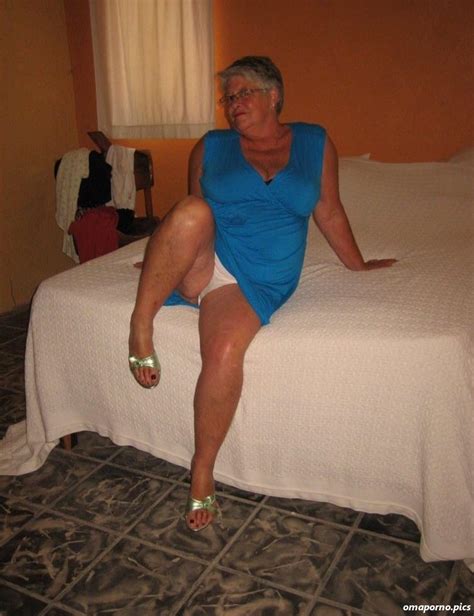 High Heel Granny Oma Porno Foto