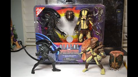 Get the best deals on predator alien action figures. NECA ALIENS vs PREDATOR Toys R Us Exclusive 2 Pack Figure ...