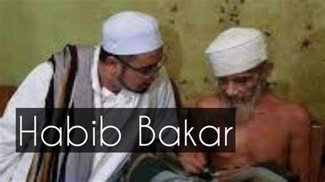 Bib Bakar Saat Ziarah Di Makam Al Qutb Habib Abu Bakar YouTube