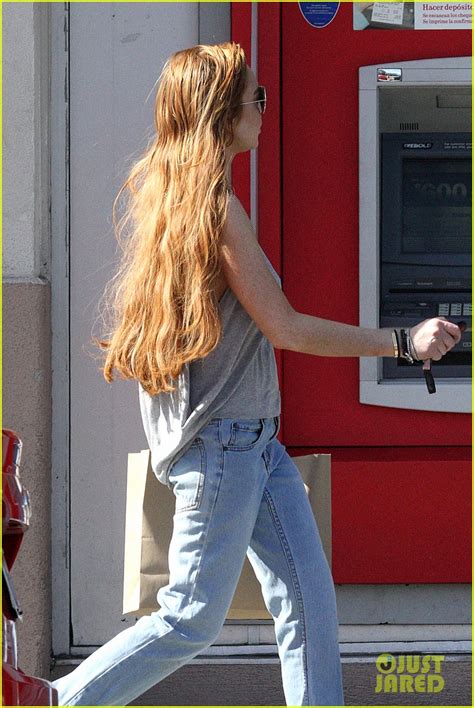 Lindsay Lohan Shopping After Taking Court Plea Deal Photo 2835699