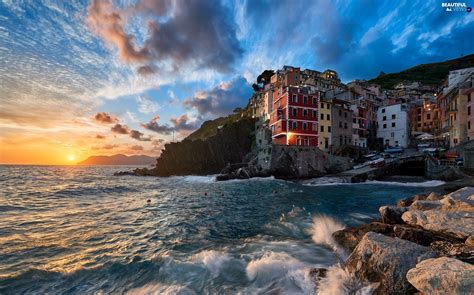 Riomaggiore Sea Great Sunsets Rocks Houses Province Of La Spezia