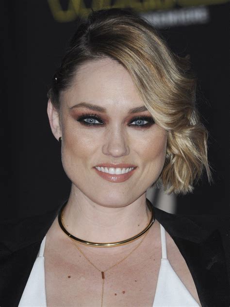 Clare Grant Net Worth Measurements Height Age Weight