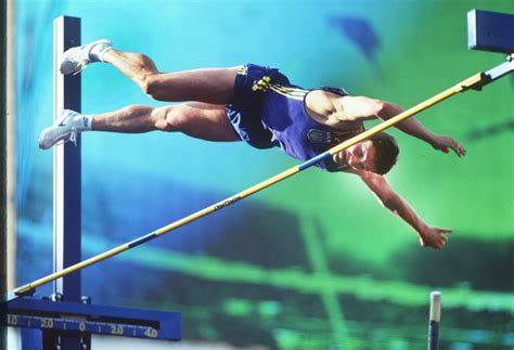 Do you know who holds the women pole vault world record? Men's Pole Vault World Records From 1912 to Present