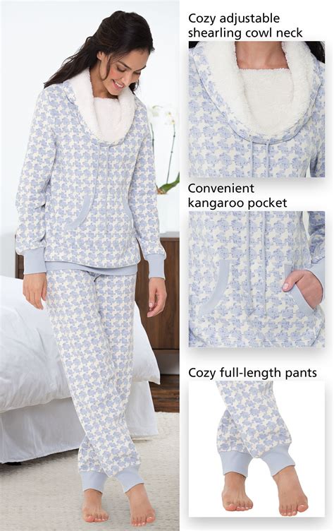 Snow Day Shearling Rollneck Pajama Set In Fleece Pajamas For Women