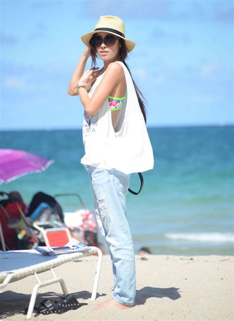Lisa Opie In A Pink Bikini On The Beach In Miami 02042022 Celebrity