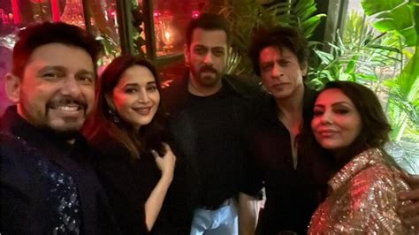 shah rukh khan and salman khan join madhuri dixit for selfie fans react bollywood hindustan