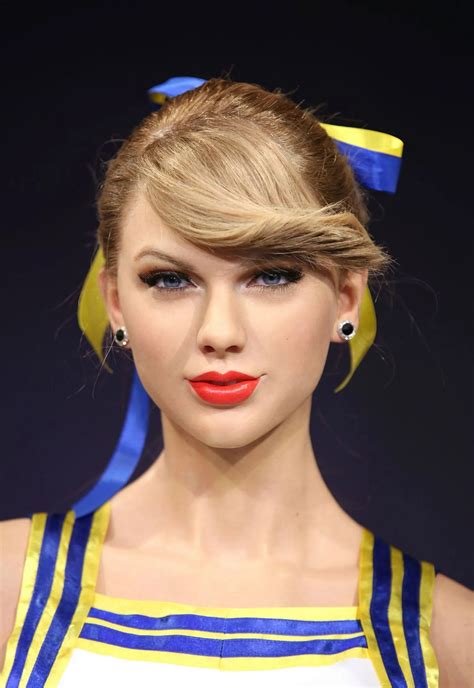 Taylor Swift Figur Taylor Swift Unveiling Of Her Wax Figure At