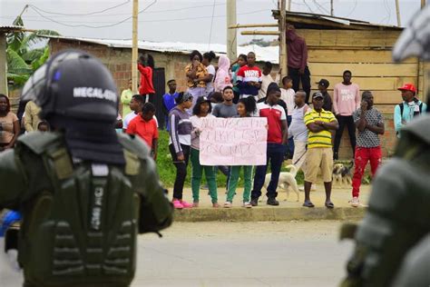 Colombia Desalojo De Más De 1500 Personas De Un Asentamiento Causa