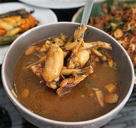 Mulai dari kailan, kangkung, taoge, pucuk labu, karedok, pakis semuanya merupakan hasil pilihan dan pastinya cocok untuk mendampingi hidangan seafood. Kodok Batu Cah Sayur Asin / Kenikmatan Masakan Dari Hakka ...