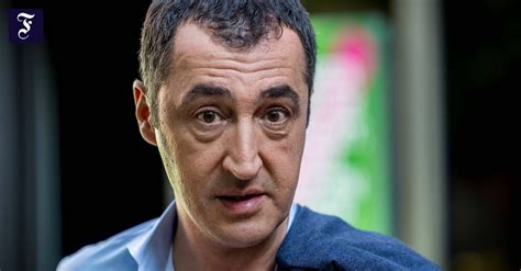 We did not find results for: Grünen-Chef Cem Özdemir will Geländewagen bestrafen: „Wer ...