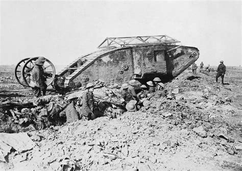 Filebritish Mark I Male Tank Somme 25 September 1916 Wikipedia
