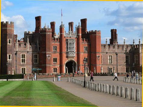 Two Full View Apparitions Caught On Camera At Royal Hampton Court