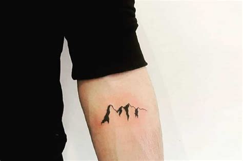 Top 122 Tatuajes Minimalistas Para Hombres Y Su Significado 7segmx