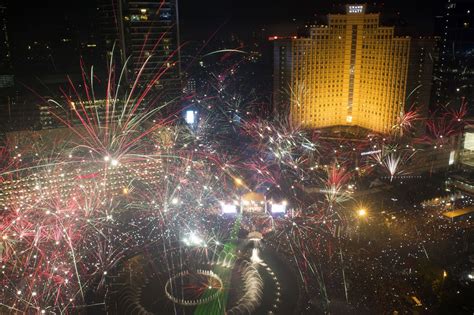 New Years Eve In Singapore New Year Celebrations Around The World 21 Pics