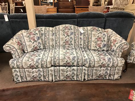 Broyhill Floral Sofa Delmarva Furniture Consignment