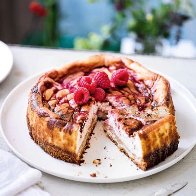 For an easy supper that you can depend on. Baked vanilla & raspberry swirl cheesecake