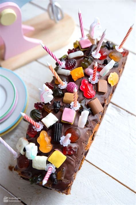 Kindergeburtstagstorte (bunte Mokkatorte ...