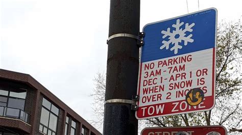Chicagos Winter Overnight Parking Ban Begins On December 1
