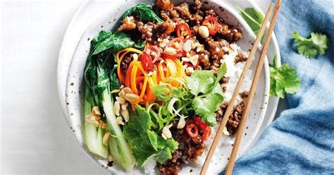 Saute the garlic and ginger in oil in medium sized saucepan for 30 seconds. Mongolian Recipes - Mongolian Beef One Of Our Most Popular ...
