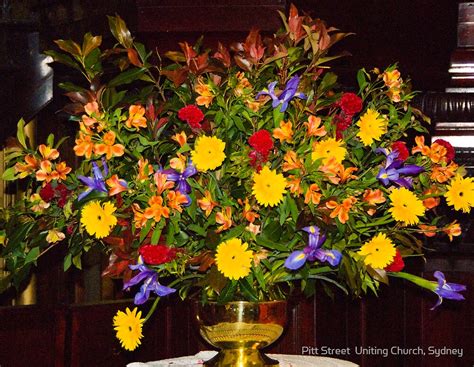 0109 Floral Arrangement For Easter Sunday By Pitt Street Uniting