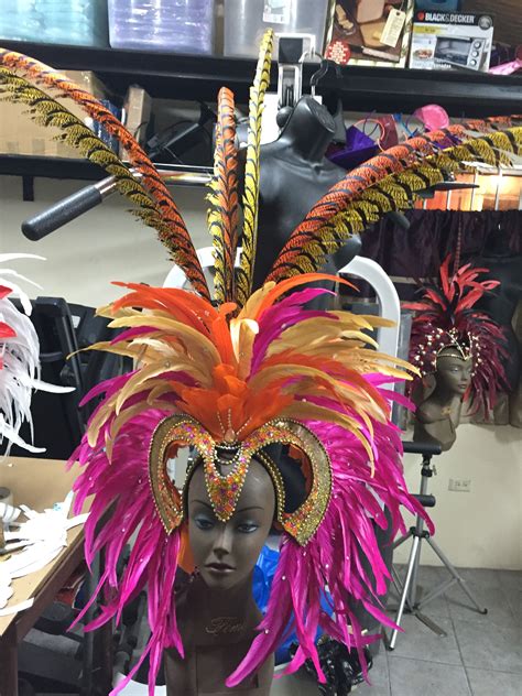 Pin De Orgunized Konfusion En Head Piece Carnaval Traje De Baile Mascaras
