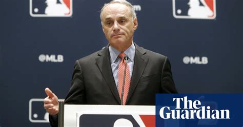 Mlb Commissioner Rob Manfred Says Hes 100 Sure Of Baseball In 2020