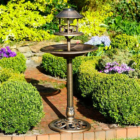 Sie müssen keine kabel im garten verlegen und müssen die leuchten auch nicht erst united states of americaändlich installieren. Vogelbad Vögeli mit Solar-LED-Beleuchtung online kaufen ...