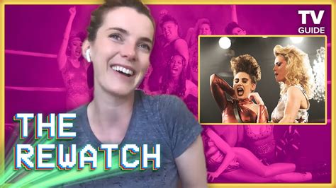 Betty Gilpin Rewatches Glow S Best Scenes Youtube