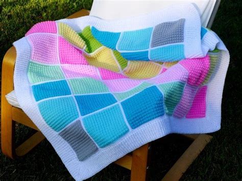 Häkeln, bilder, inspirationen und anleitungen crochet, pictures, inspiration and patterns. Häkelanleitung "Mosaik-Decke aus Vierecken" | Decke häkeln ...