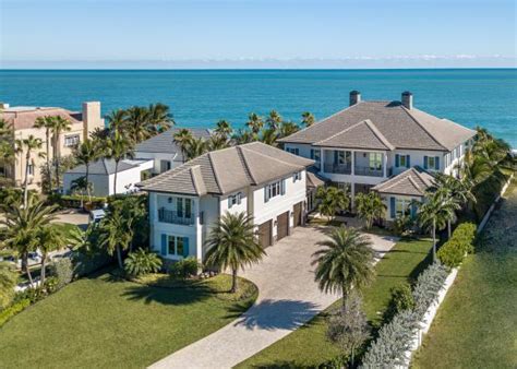 Luxurious Florida Estate With Private Balconies And Beachfront Hgtvs