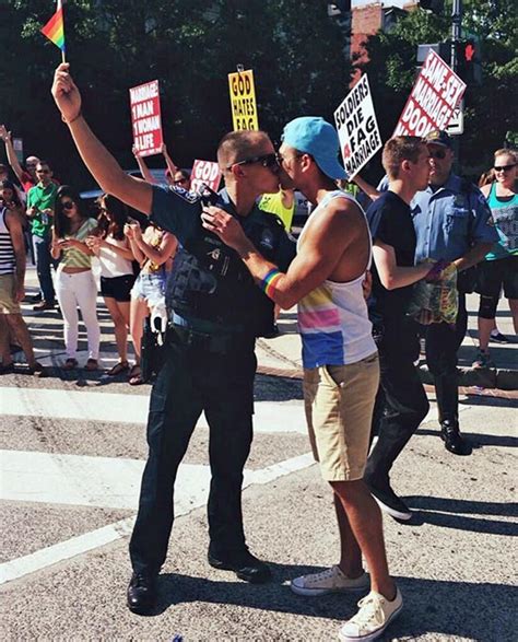 Acpd Officers Pride Parade Kiss Goes Viral