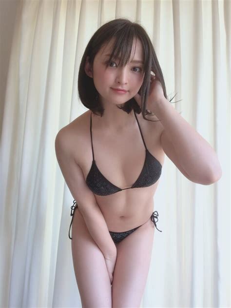 鈴木咲の水着画像48枚【ビキニ姿が可愛すぎてやばいです！】 水着画像のまとめサイト「mizugazo（ミズガゾ）」