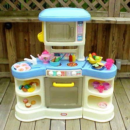 Little tikes country kitchen accessories. Little Tikes country family Kitchen | I loved this little ...