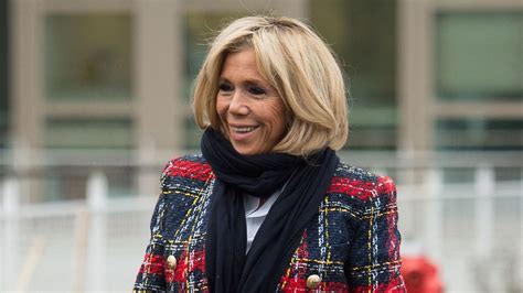 Découvrez toute l'actualité de brigitte macron avec voici.fr !. French Women React to First Lady Brigitte Macron's Style ...