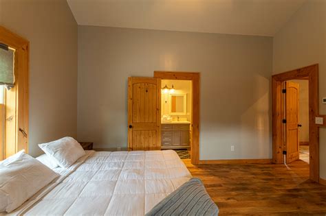 Luxury pet friendly, hot tub cabin located in murphy nc. Mountain Range Retreat: Pet Friendly Place To Stay On ...