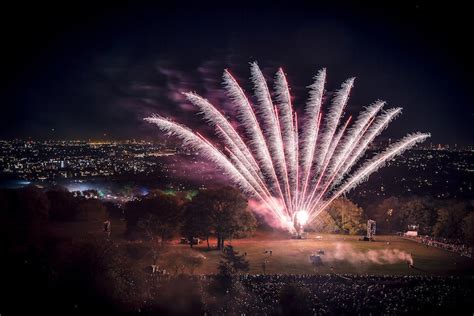 Where To Watch Fireworks On Bonfire Night 2019 In London Londonist