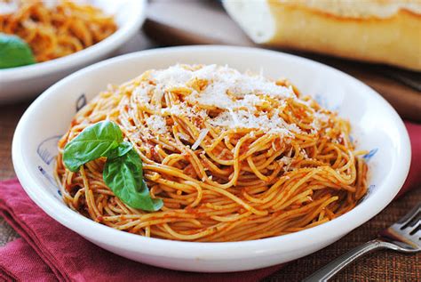 Our favorite angel hair pasta now comes in an everyday pasta flavor! Red Pepper Pesto over Angel Hair Pasta