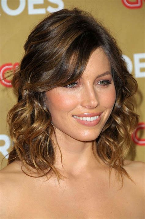 The Best Medium Length Hairstyles For Curly Hair Women Hairstyles