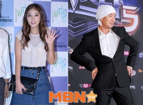 결혼 1년차 신혼생활을 만끽중인 프리랜서 소설가 정훈. 코요태 신지 "이하늘 결혼 축하, 과거 일화 확대·재생산 원치 ...