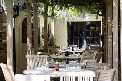The Albion Pub Restaurant With Outdoor Seating Islington London