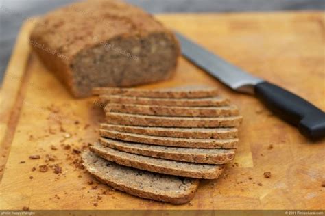 German rye bread is delicious and very healthy for your body (think bone density, magnesium etc.) and great for weight loss. Dreikernebrot - German Rye and Grain Bread Recipe