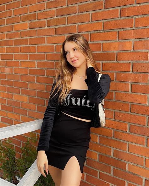 monika kociołek monika kociolek zdjęcia i filmy na instagramie fashion black bratz doll