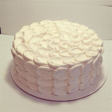 10 Round Cake With Buttercream Frosting