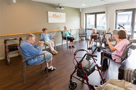 Leisure Activities The Palms Aged Care High And Low Level Care Permanent And Respite Kirawee