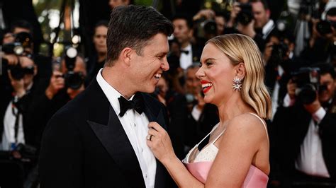 Snls Colin Jost Roasts Wife Scarlett Johansson During Merciless
