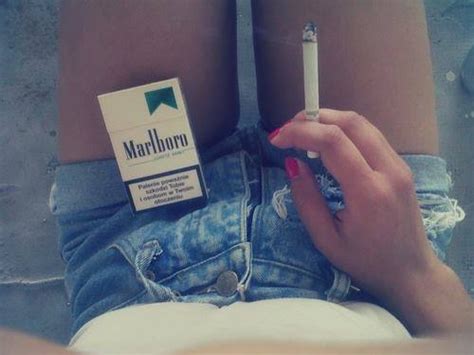 Cigarrete Girl Marlboro And Smoke Image 116147 On Favim Com