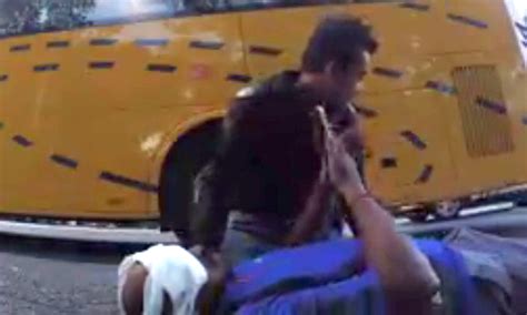 Perkongsiam video ini bertujuan supaya kita lebih berhati2 dalam membawa motor, tatap focus dan tidak mengikut nafsu untuk membawa motor laju sangat sumber. Malaysian motorcyclist hit by local bus pleads for help to ...