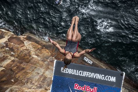 Event Guide Red Bull Cliff Diving World Series 2016 Finale In Dubai Entertainment Gulf News