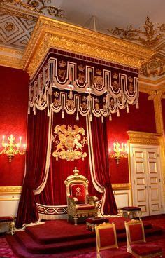Throne room in buckingham palace. 5 Things You Didn't Know You Can Find Inside the ...